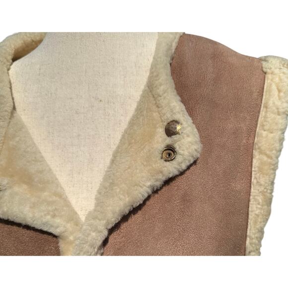 Vintage Handmade Suede Leather Sherpa-Lined Vest Snap Front Pockets - Picture 7 of 16